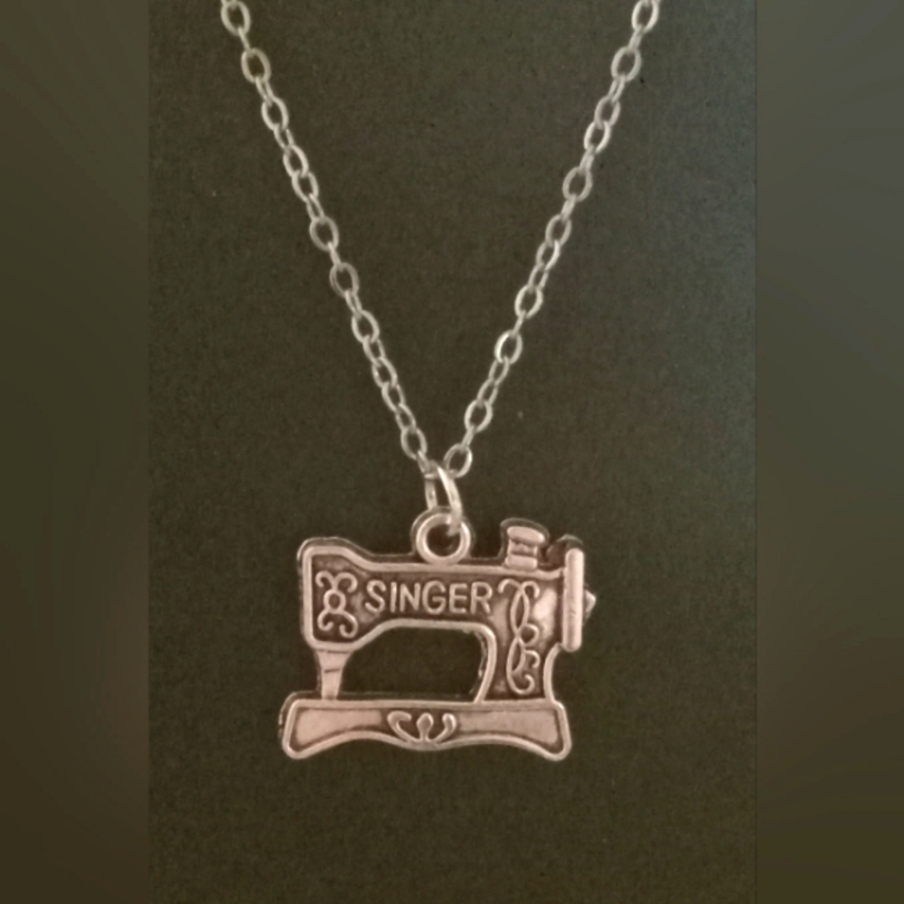 Sewing Machine Pendant Necklace - Silver